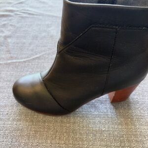 Tom’s Black Leather Ankle Boots
